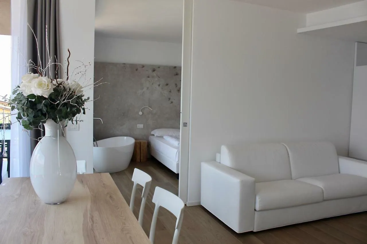 My Lake Apartments Malcesine Italy